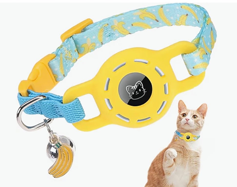 Adjustable Breakaway Cat Collar with AirTag Holder and Bell - Safe & Stylish